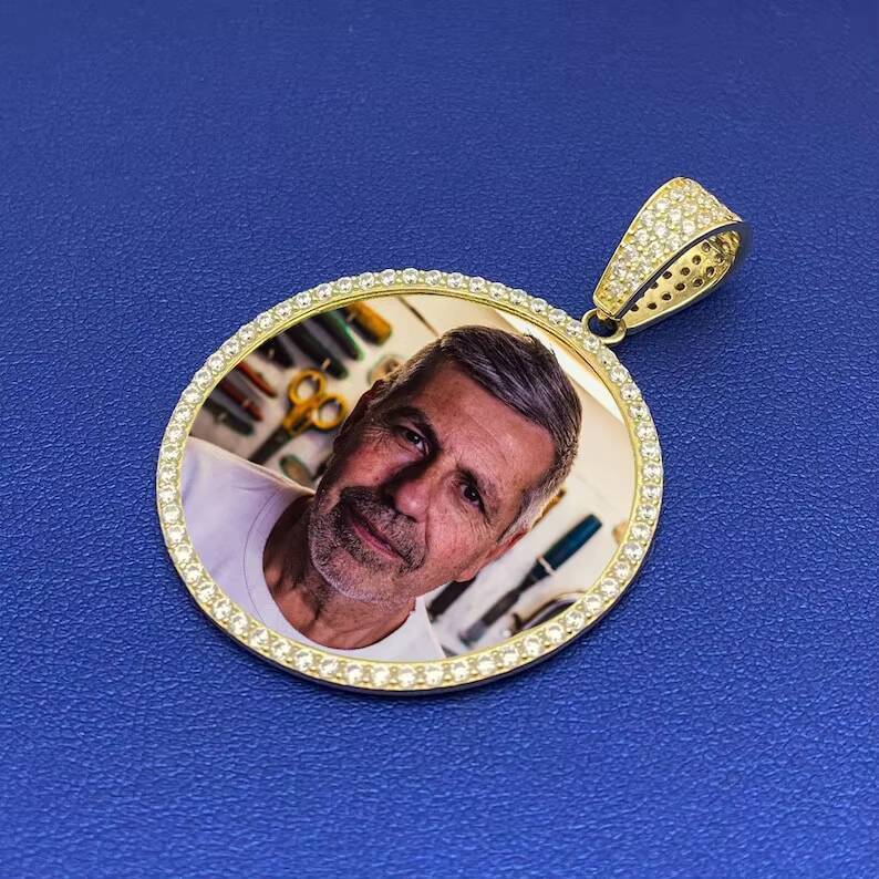 Memory Medallion Pendant with Silver Jewelry 18k Plated Gold Iced Out Circle Picture Custom Photo Pendant Pass Diamond Tester