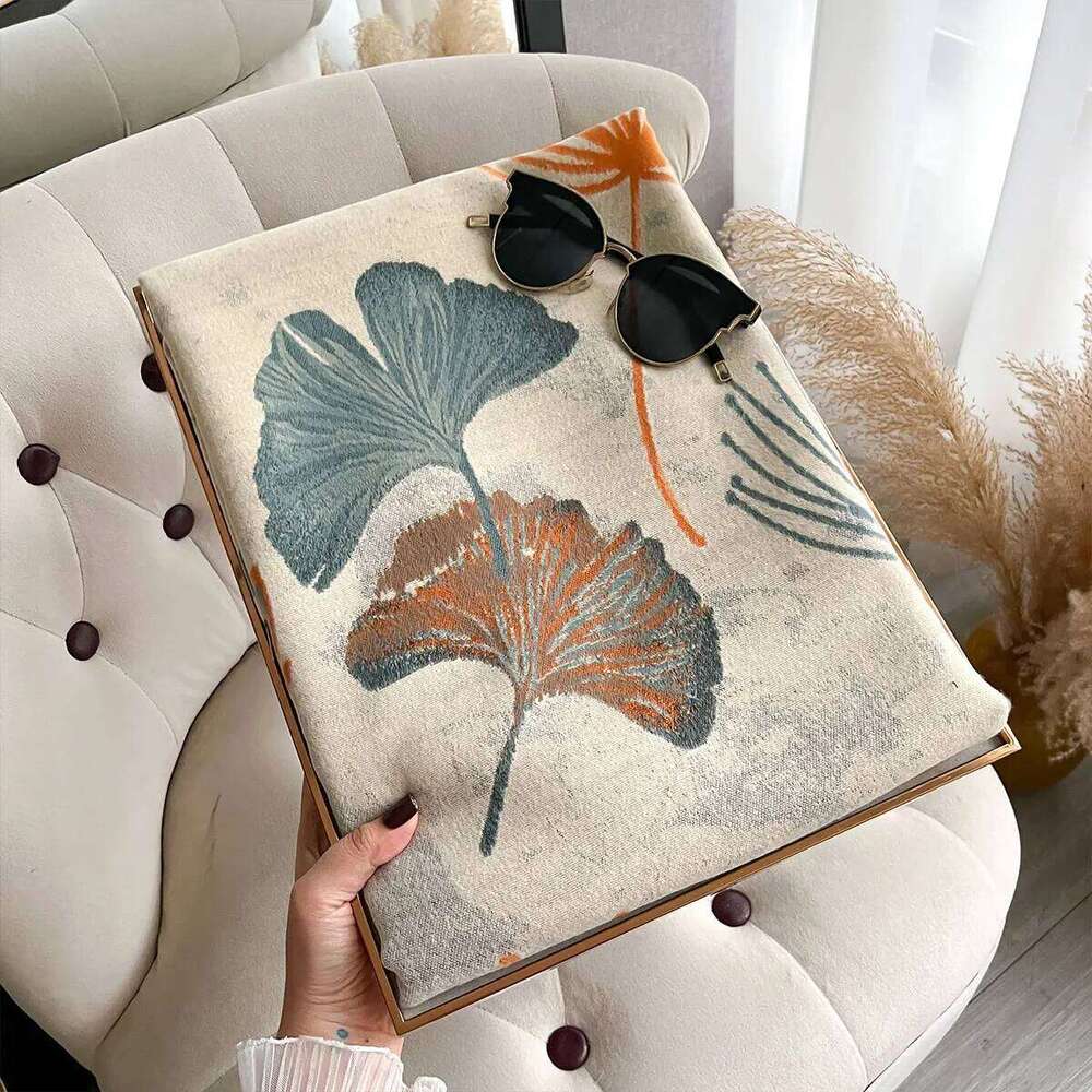 2025 New Winter Warm Cashmere Shawl Fashion Leaf Scarf Women Neckerchief Pashmina Head Scarves Wrap Femal Poncho Echarpe Bandana Z260226