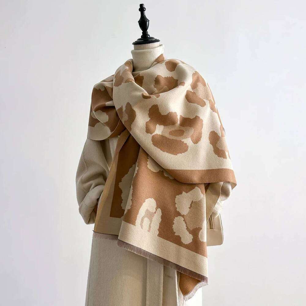 Luxury Winter Scarf Women Faux Cashmere Warm Leopard Print Pashmina Brand Foulard Female Shawls Wraps Thick Soft Bufanda 2025 Z260226