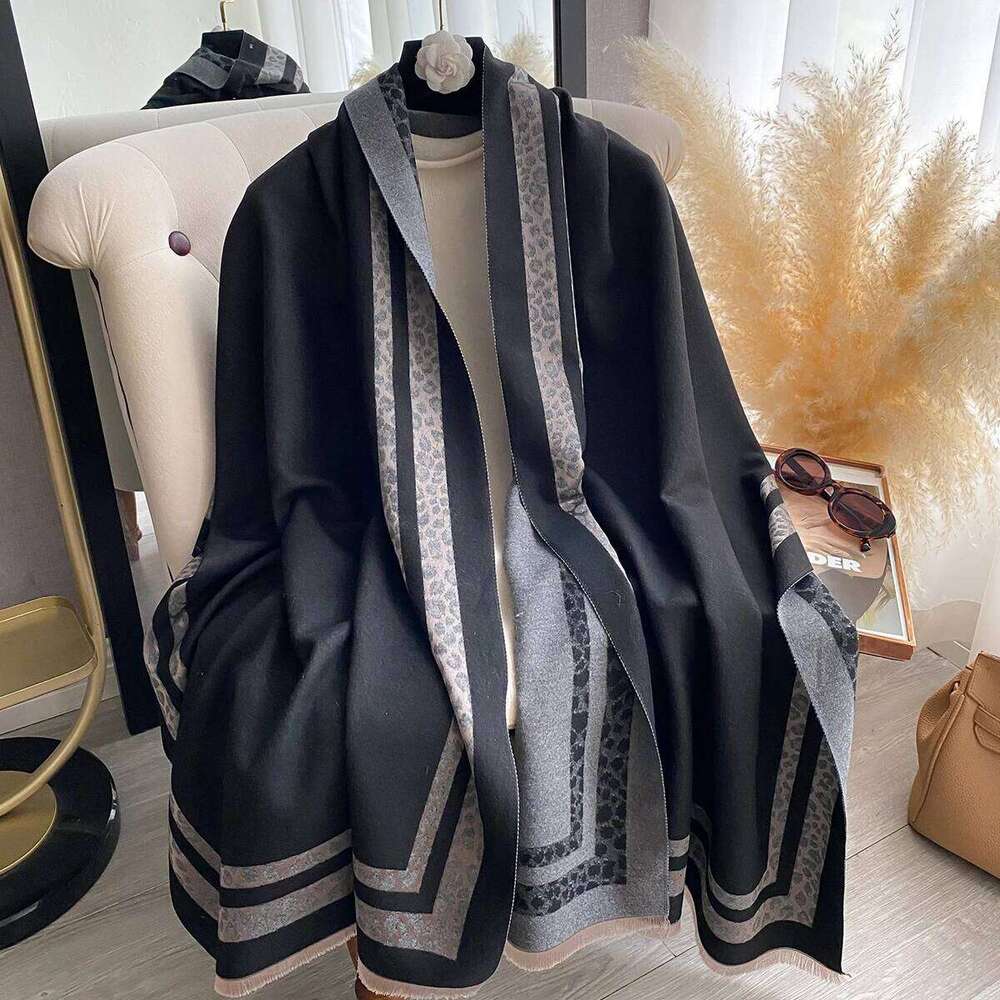 Women Winter Warm Luxury Imitation Cashmere Scarves Solid color Fashion Shawl Wrap Ladies Blanket Foulard Pashmina Bandana Scraf Z260226