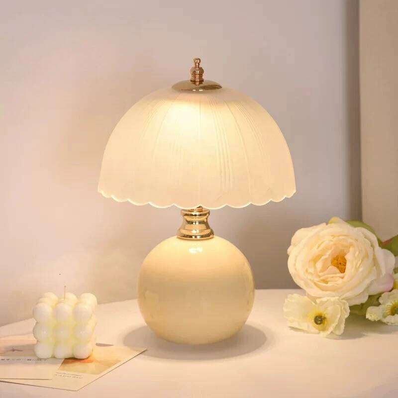 Luxury Cream Table Lamp Creative Atmosphere Night Light for Bedroom Nightstand USB Plug Z260227