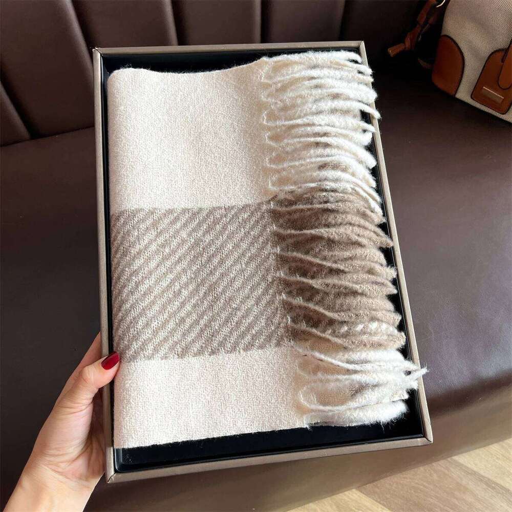 Luxury Winter Cashmere Scarf Women 2025 Design Warm Pashmina Blanket Poncho Scarves Female Shawl Wraps Thick Foulard Bufanda Z260226