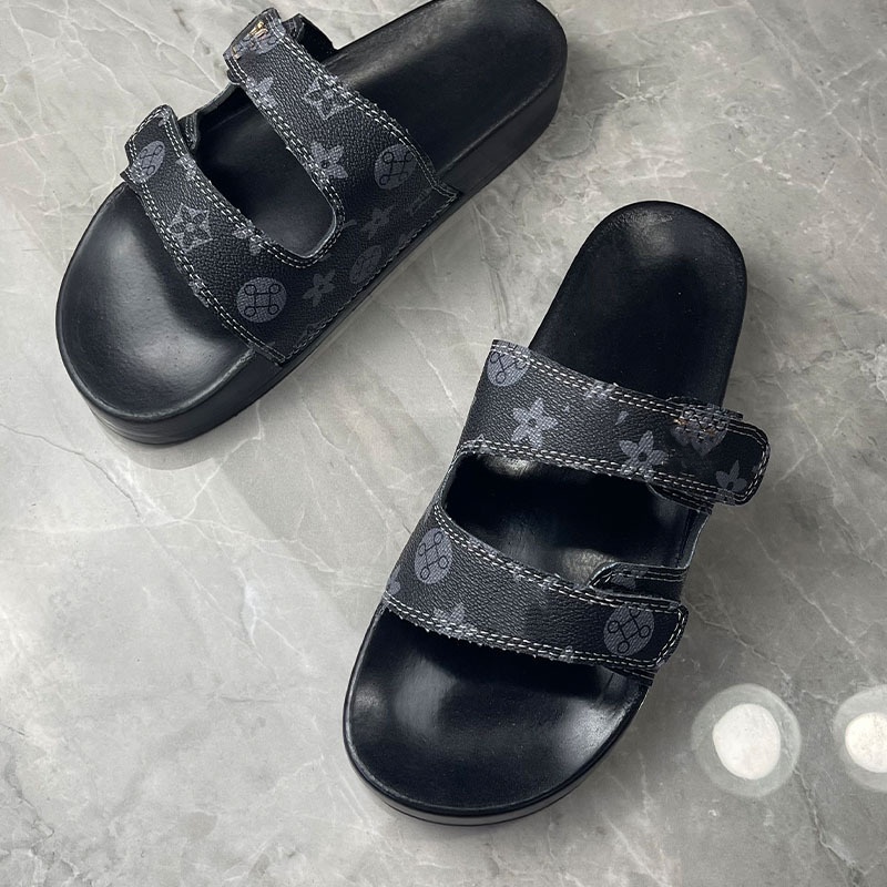 Men's Slippers Sandal Letter Slide Women's Slippers Daily Casual and Fashionable Shower Slippers Beach Vacation Sliders