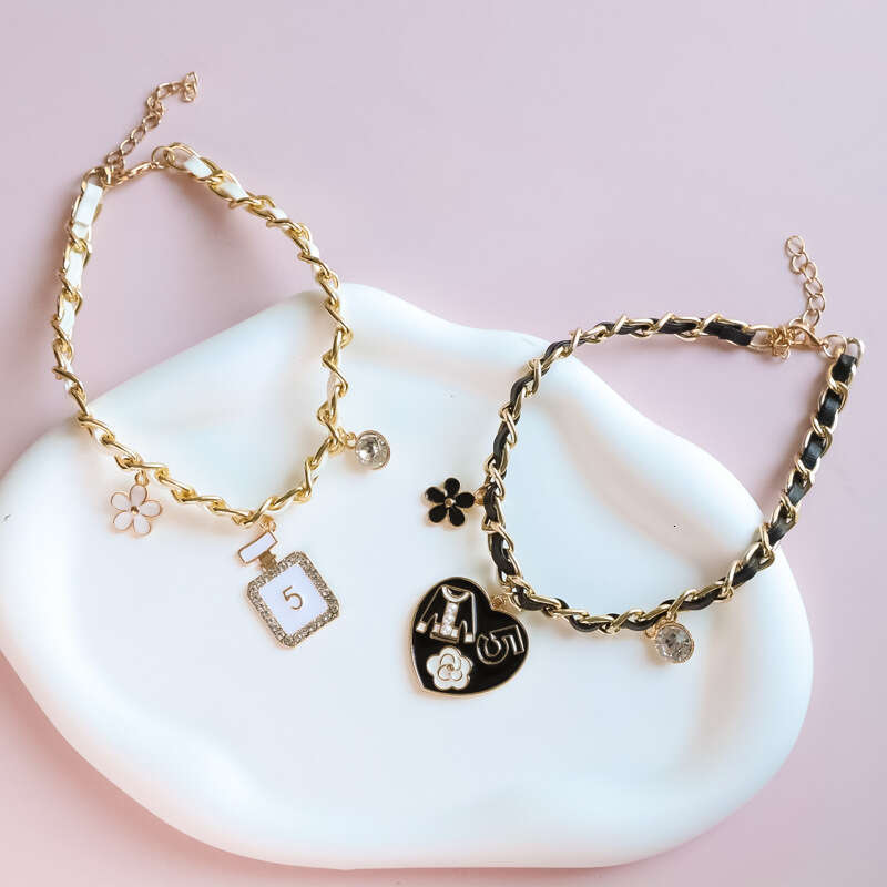 Dog Collar Pet Charms Luxury Metal Leather Woven Chain Pet Collar with Perfume Bottle Flower Heart Charms Rhinestone Sparkle Adjustable for Kittens an