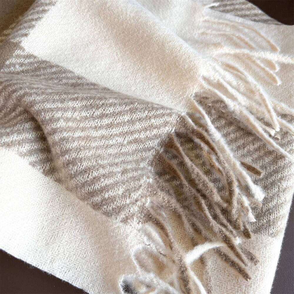Luxury Winter Cashmere Scarf Women 2025 Design Warm Pashmina Blanket Poncho Scarves Female Shawl Wraps Thick Foulard Bufanda Z260226
