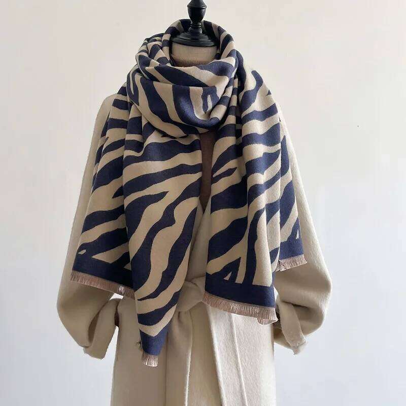 2024 Luxury Brands New Streak Two-Sided Cashmere Soft Warm Fringe Pashmina Shawl Winter Coldproof Windproof Blanket Scarf Z260226