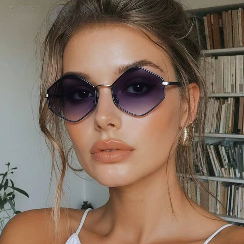 Small Steampunk Hexagon Sunglasses Women 2025 Luxury Brand Polygon Irregular Punk Sun Glasses Lady Metal Frame Eyewear ddmythur