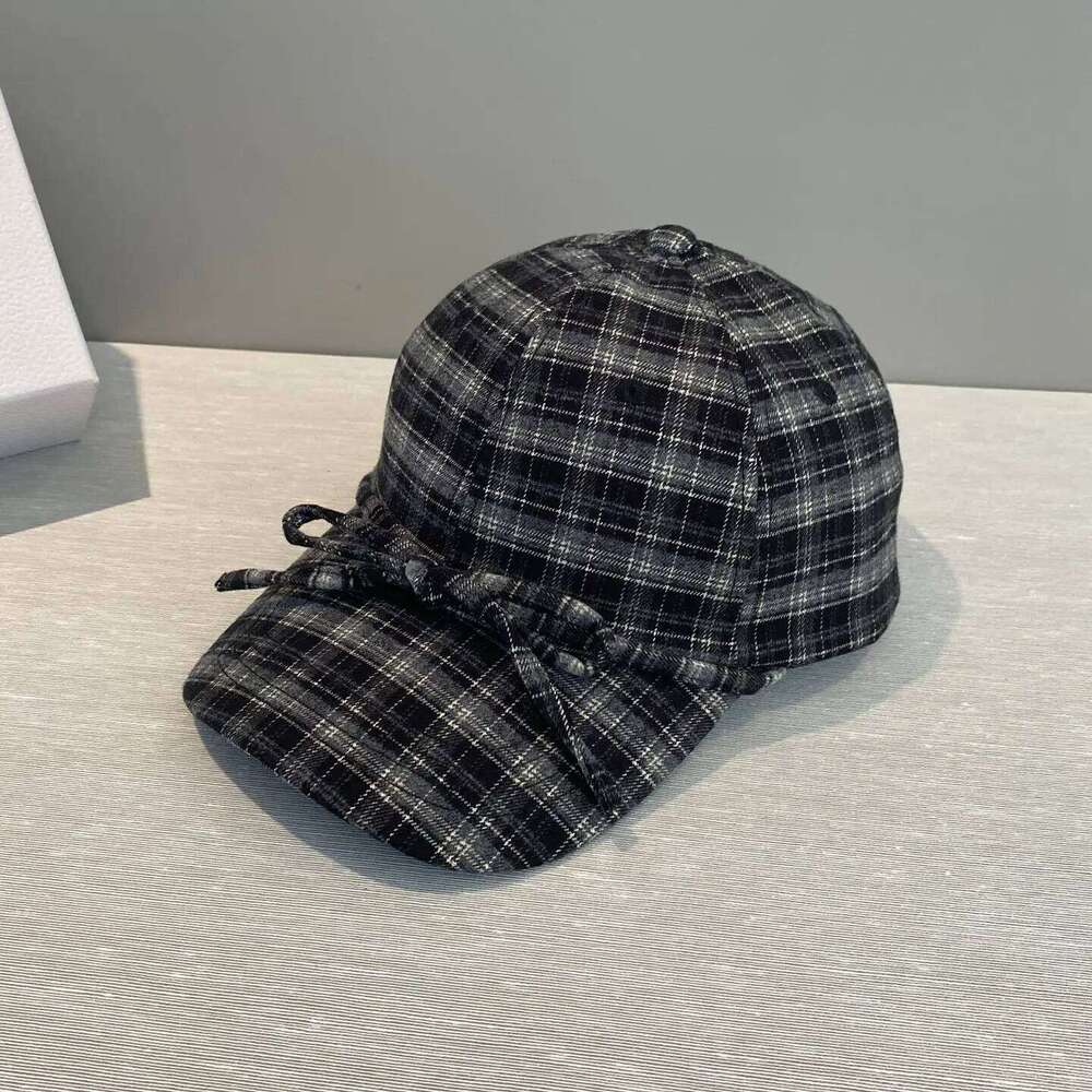 Woolen Cloth Versatile Check Baseball Cap Spring Autumn Outdoor Warm Lace-up Bow Shading Adjustable Women's Sports Hat Z260226