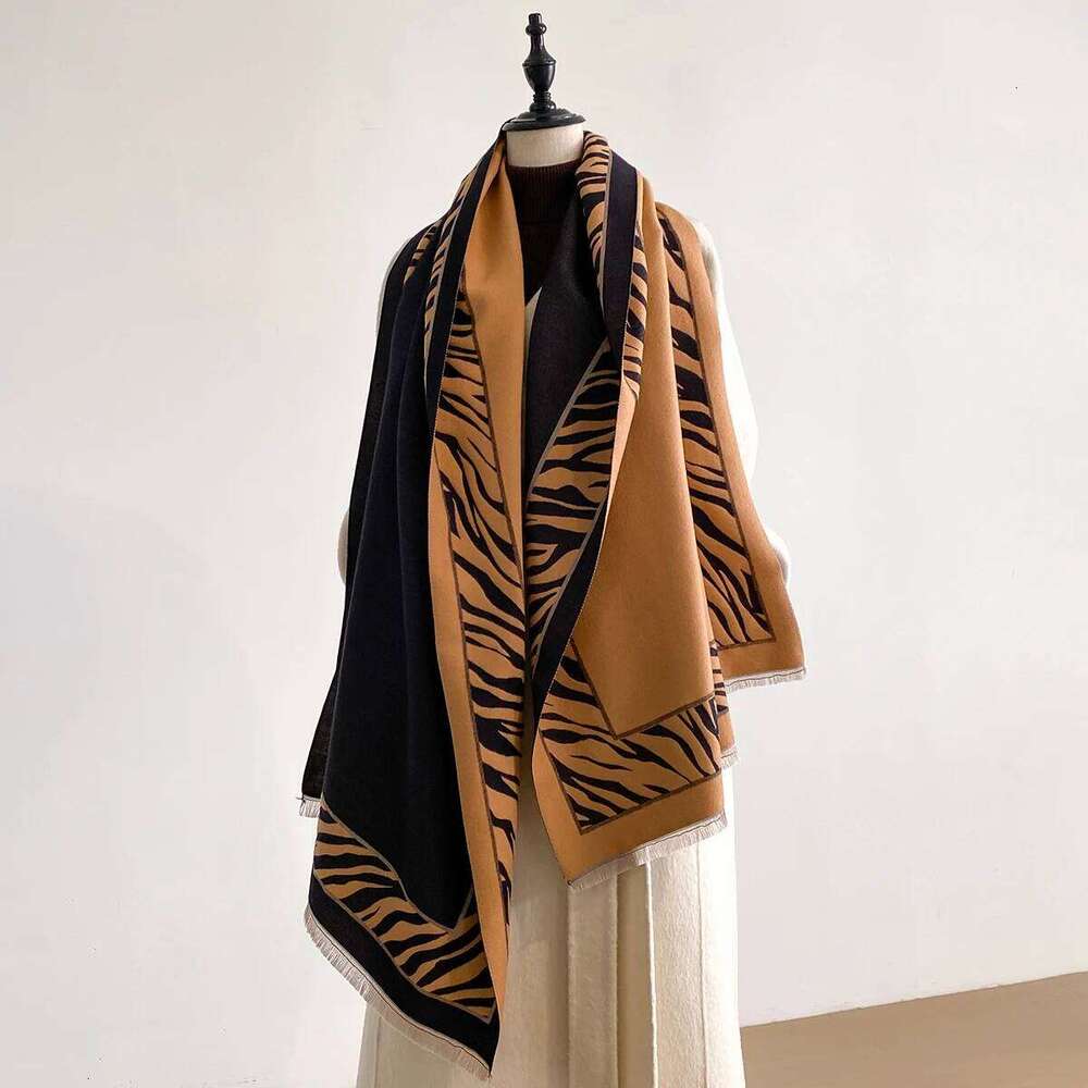 Luxury Brands New Streak Two-Sided Scarves Cashmere Soft Warm Fringe Pashmina Shawl Winter Coldproof Windproof Blanket Scarf Z260226