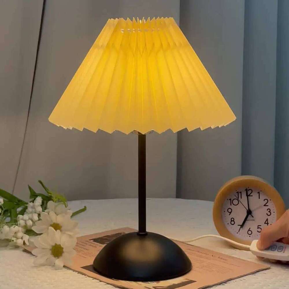 Nordic Bedroom Bedside Desk Lamp Home Fabric Lampshade Dining Bar Table Lamps USB Pleated Atmosphere Light Indoor Decoration Z260227