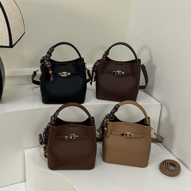 2026 Luxury Bag High-end Bucket Bag New Model, Handbag And Crossbody Bag, Niche Design, Versatile And Stylish, Korean-style Shoulder Bag For Women - view 3