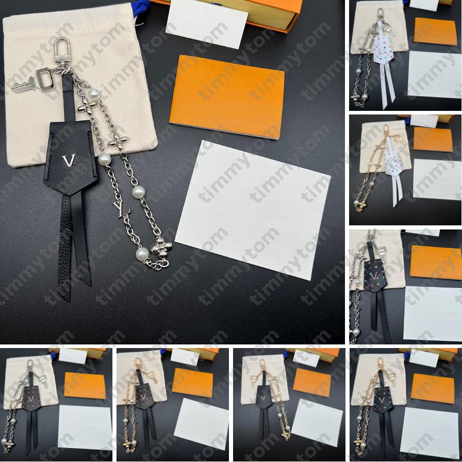 10A Fashionable Charm Bag Pendant For Men And Women Classic Letter Design Couples Keychain Exquisite High Quality Versatile Car Keychain For Gift
