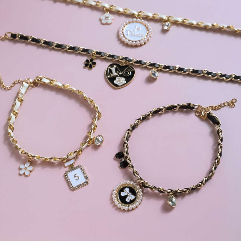 Dog Collar Pet Charms Luxury Metal Leather Woven Chain Pet Collar with Perfume Bottle Flower Heart Charms Rhinestone Sparkle Adjustable for Kittens an