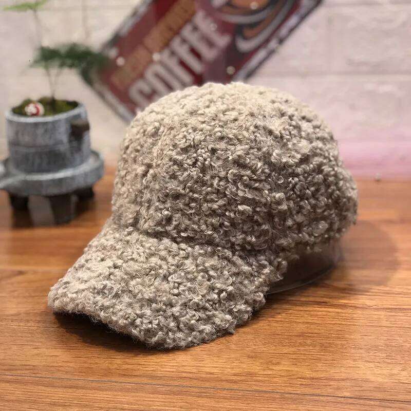 New Casual Outdoor Warm Winter Girl Women Adjustable Animal Pattern Faux Fur Baseball Cap Cotton Hip-Hop Hat Visor 55-59cm Z260226