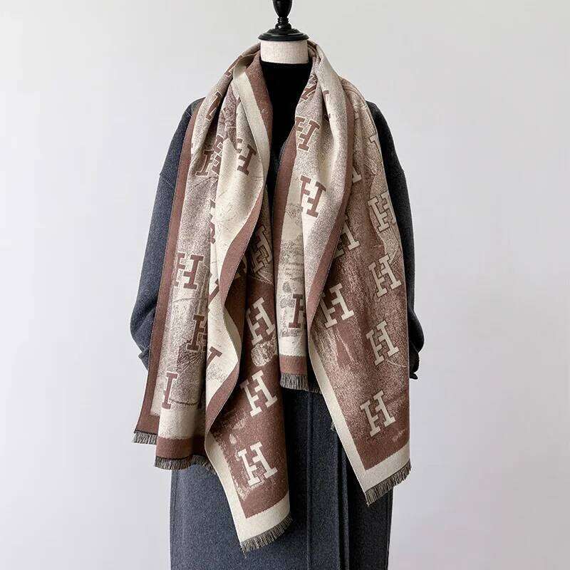 Finely detailed Luxury Winter Cashmere Scarf Women 2024 Design Warm Pashmina Poncho Scarves Female Shawl Foulard Bufanda Z260226