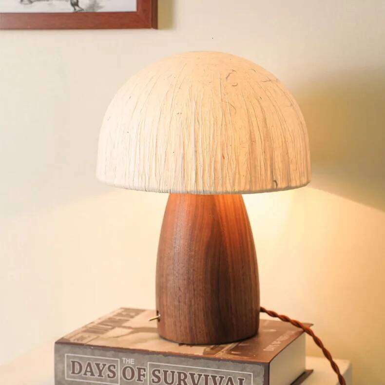 Creative handmade Japanese living room coffee table warm mushroom night light, bedroom bedside decoration, desk lamp Z260227