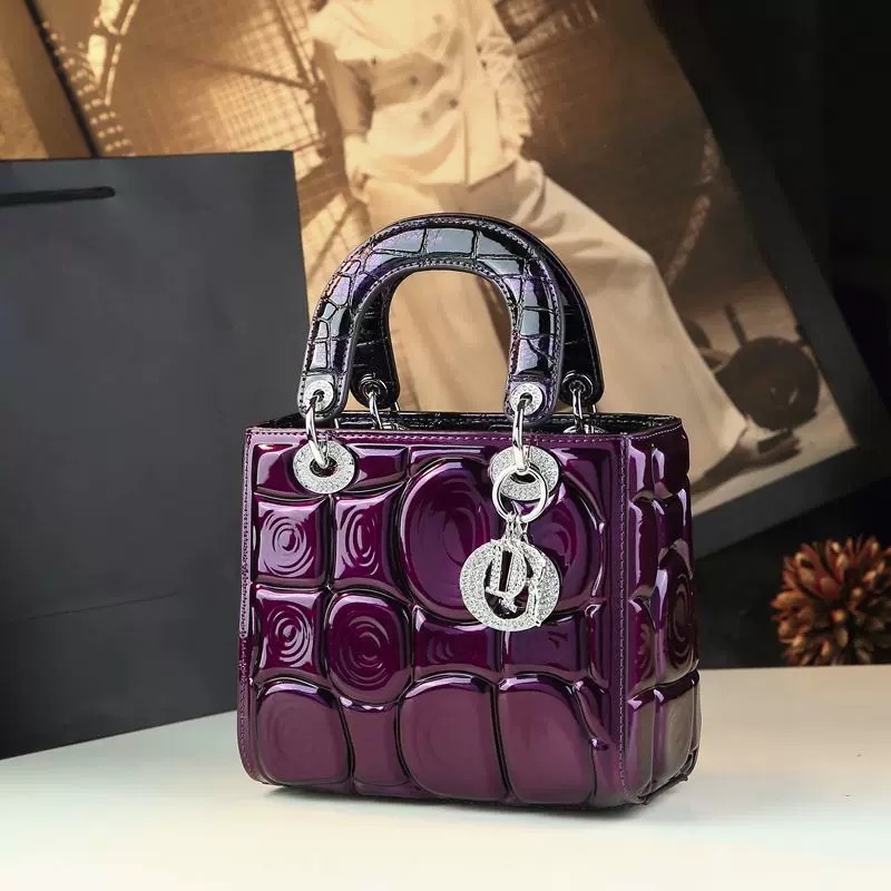 Vintage Genuine Leather European and American Cross-Border Fashion Handbag Princess Diana Style Women's 2025 New High-End Export Single Shoulder 