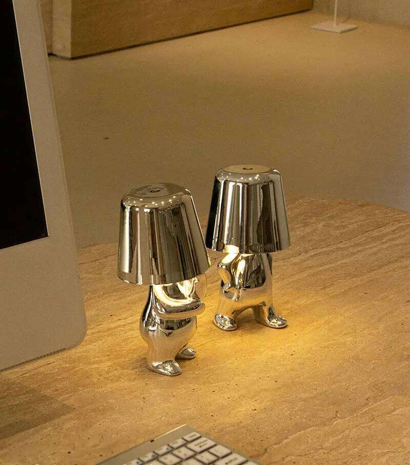 Light luxury small golden man charging lamp, touch switch night light, gold and silver color resin decor desk lamp YX465WS Z260227