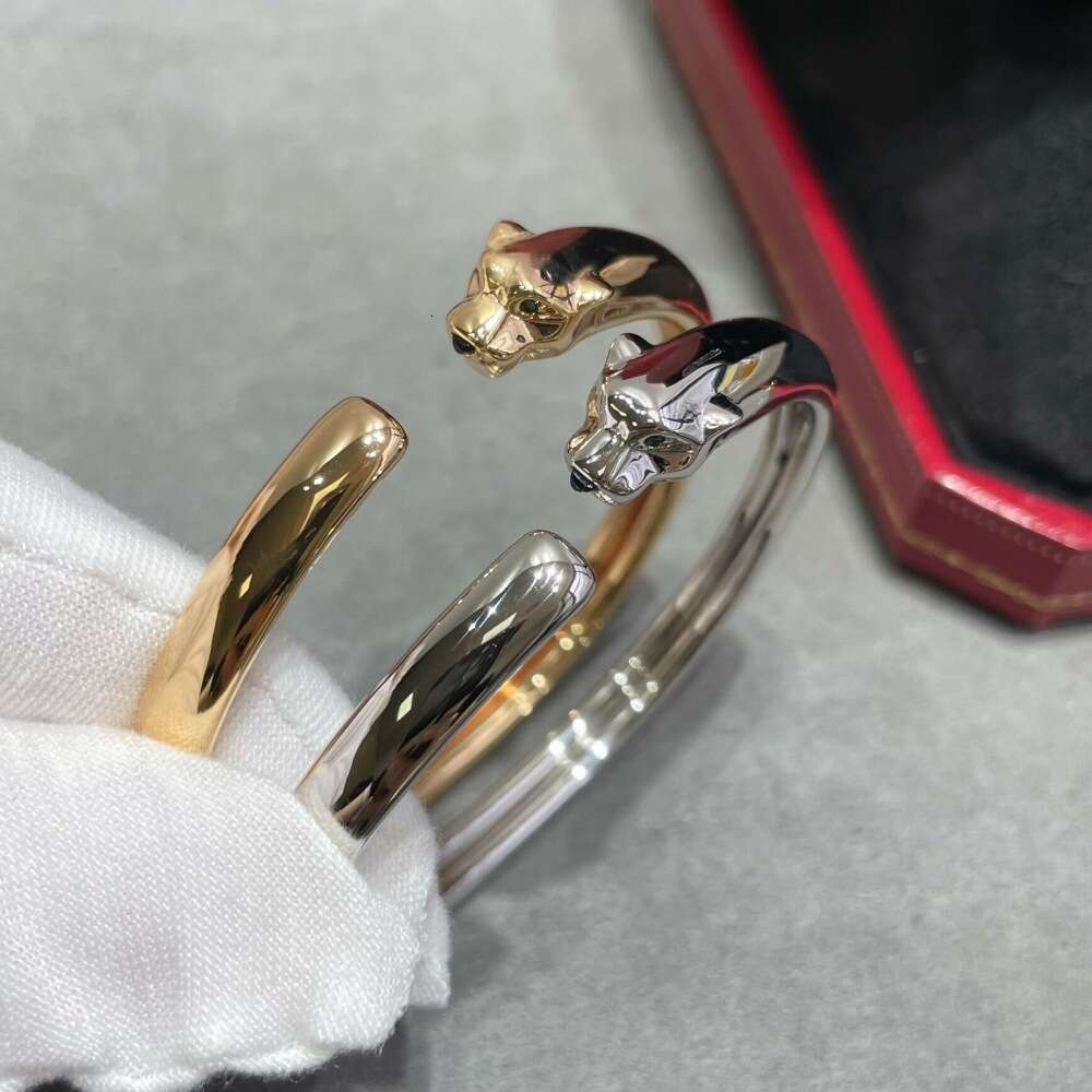 Women's Designer Open-Cuff Bracelet Green-Eyed Leopard Head Bracelet Women's Holiday Gift