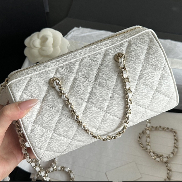 Designer makeup bag Metal makeup box Bags Women Classic Handbag leather Messenger Underarm Bag Lady Purse new style summer travel Letter Cosmetic Bag 066.