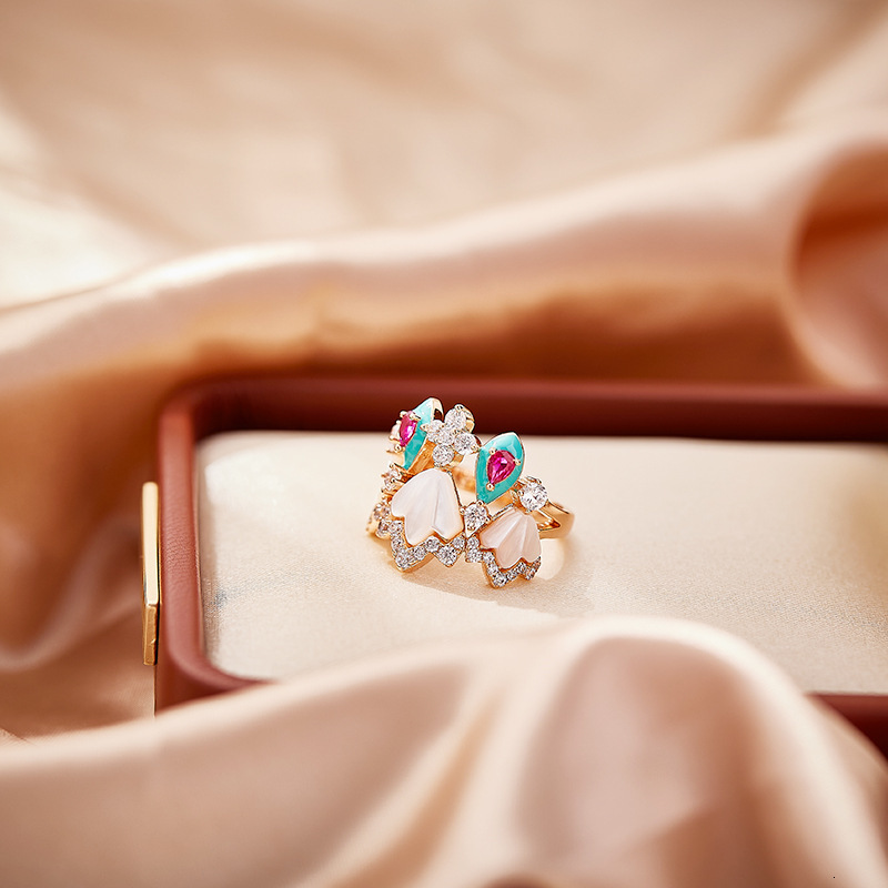 Ring White Shell Cat Paw Ring, Gold-Plated Ring, Blue Enamel Ring, Niche Light Luxury Women's Ring