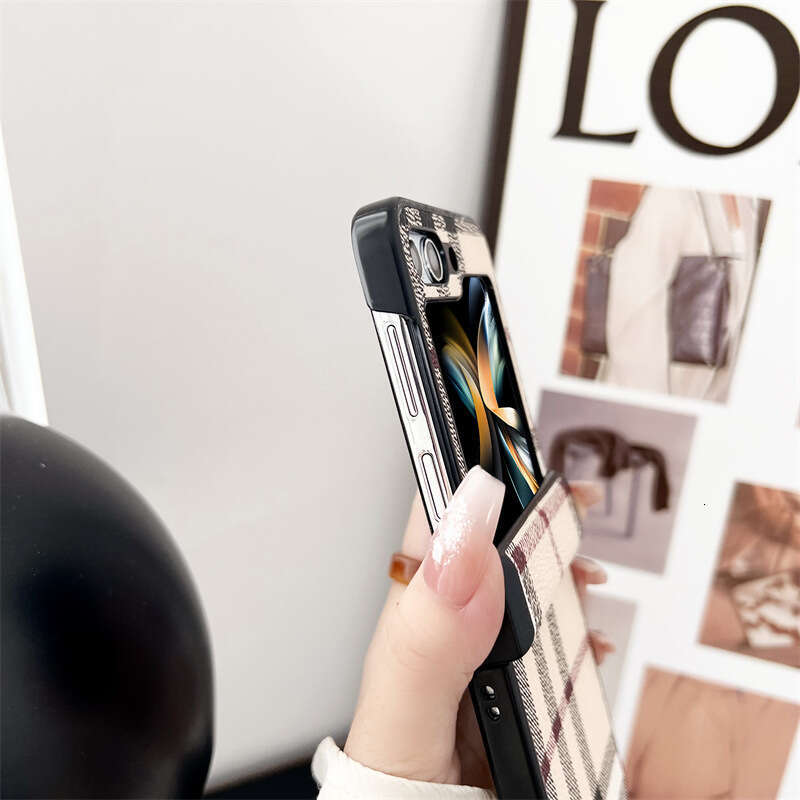 Compatible with Samsung ZFlip6 Phone Case Foldable Screen Plaid Pattern Three-Segment Hinge ZFLIP5/4 Protective Cover ZFLIP3