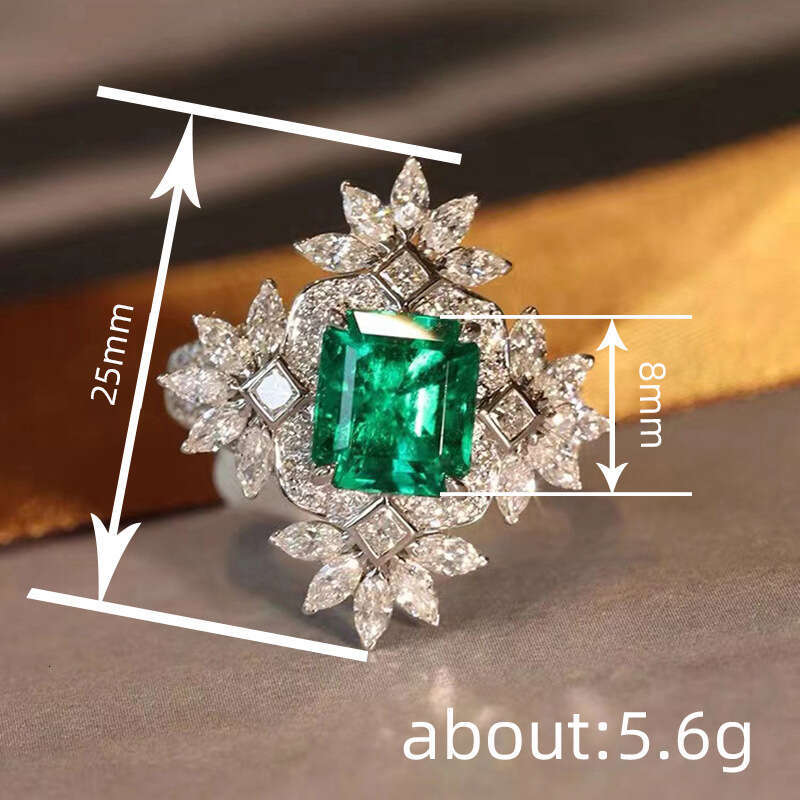 Luxurious French Romantic Snowflake Ring For Women Imitation Emerald Square Blooming Flower