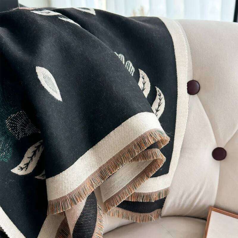 New Women Fashion Brand Fallen leaves Scarf Luxury Autumn Winter Warm Shawls Print Scarve Pashmina Mujer Femme Foulard Bufanda Z260226