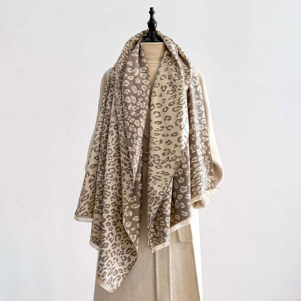 New Luxury Winter Leopard Two-Sided Cashmere Jacquard Scarves High Quality Women Thicken Wrap Shawl Ladies Wool Pashmina Scarf Z260226
