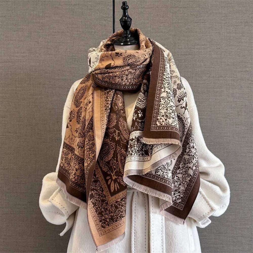 New Winter Warm Cashmere Paisley Scarves High Quality Women Thicken Wrap Shawl Scarf Echarpe Pashmina Bandana Bufanda Z260226
