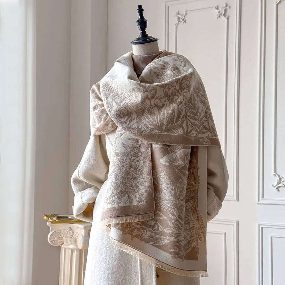 New French Retro Butterfly Premium Imitation Cashmere Scarf Women's Autumn and Winter Thickened Outer Warm Office Shawl Z260226