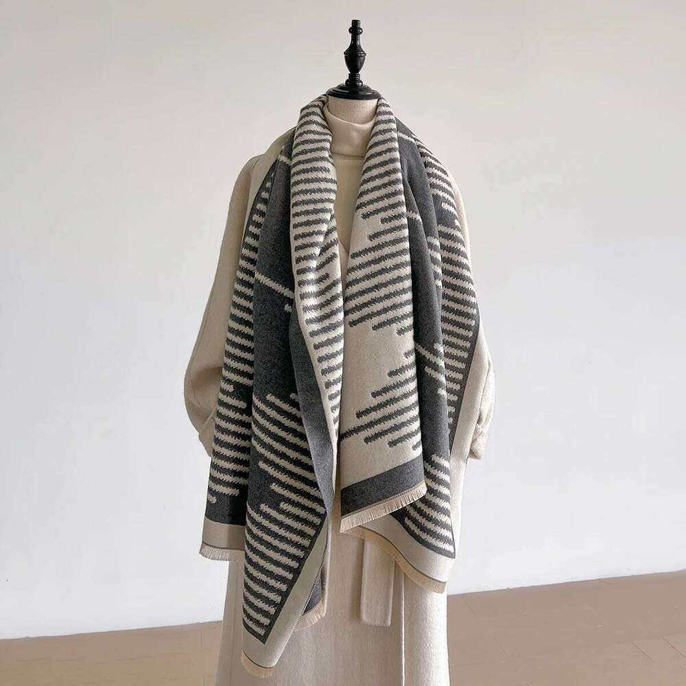Autumn New Niche Striped Women's Winter Cold and Warm Student Scarf Air Conditioner Shawl Outside Z260226