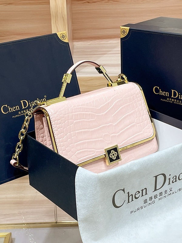 Light luxury brand handmade bag for women, 2024 summer new commuting diagonal cross bag, leather high-end feel handbag, shoulder bag