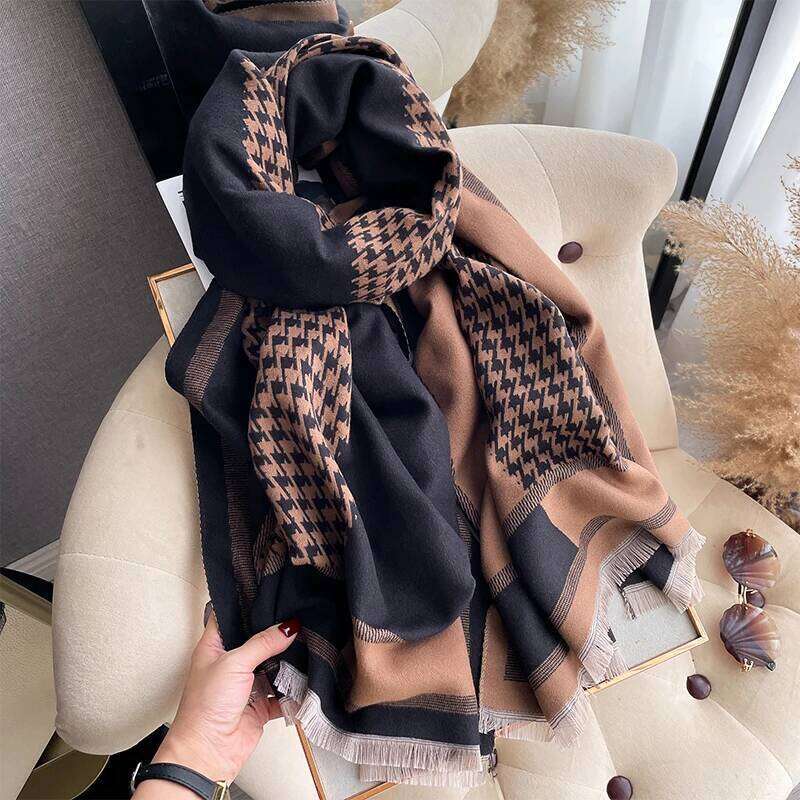 2024 Luxury Brand Two-Sided Jacquard Scarf pashmina Cashmere Soft Warm Fringe Pashmina Shawl Winter Coldproof Windproof Blanket Z260226