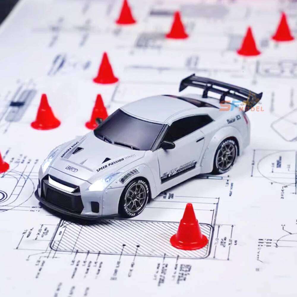 1/ 4WD Mini RC Drift Racing Model 2.4G Radio Full Scale with Light Professional Remote Control Car Boy Toy Gift H260227