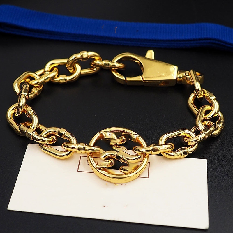 Stylish and Durable Letter Pendant Chain with Sophisticated Aesthetic Appeal 70074042