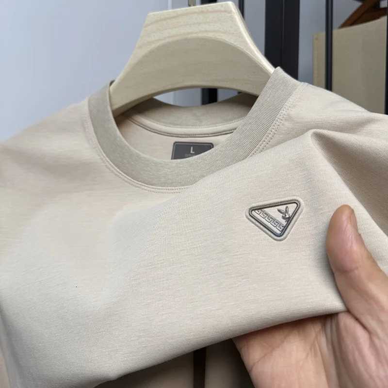 Men's Summer Casual T-Shirt Fashion Luxury Brand Cotton Soft Comfortable Simple Triangle Badge Round Neck Short Sleeve TopT260228