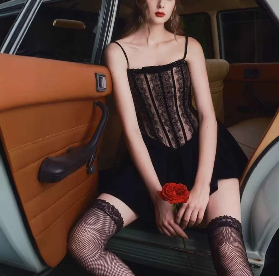 2026 spring/summer niche design sexy pure desire style strapless lace velvet patchwork fluffy mini dress