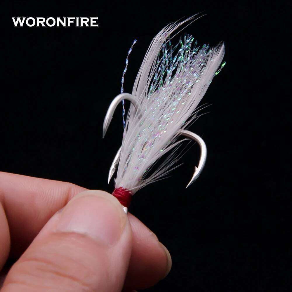 10pcs/lot Treble Hook With Feathers 1# 2# 4# 6# 8# 10# 12# Strong Pull Round Folded Triple Fishing Hooks Owner Z260228