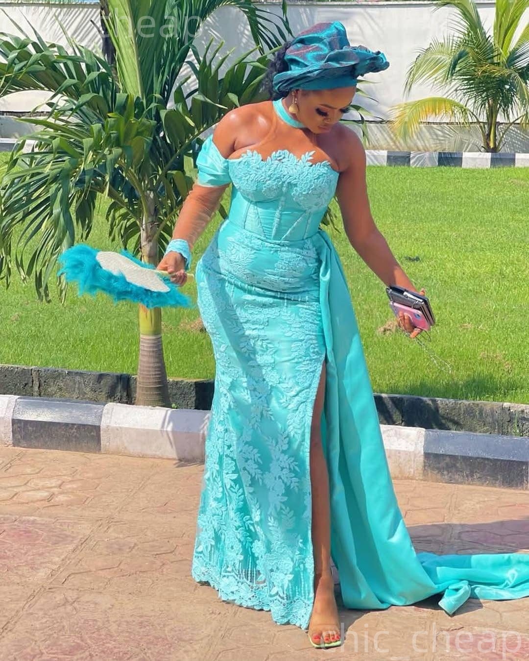 2026 Plus Size Sky Blue Mermaid Mother Of Bride Dresses Lace Sheer Neck Vintage Evening Party Mama's Dress 50's Birthday Wedding Guest Groom