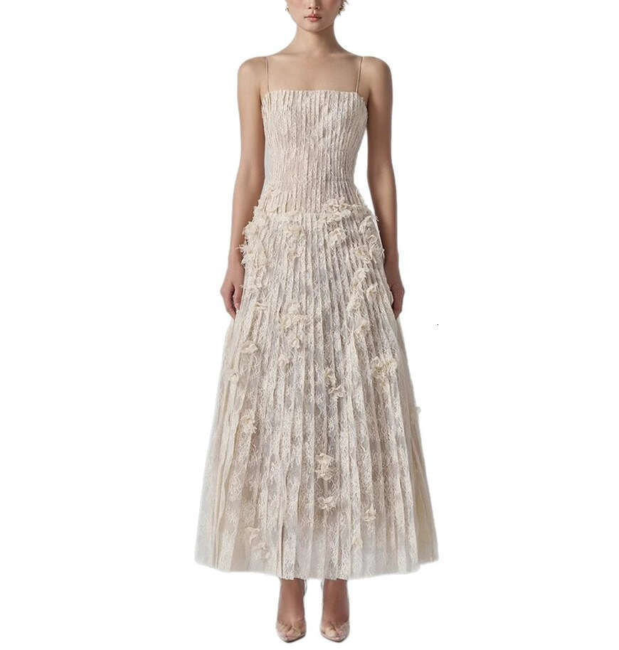 2026 niche socialite elegant and sexy strapless pleated lace 3D flower fairy like a3 summer long dress