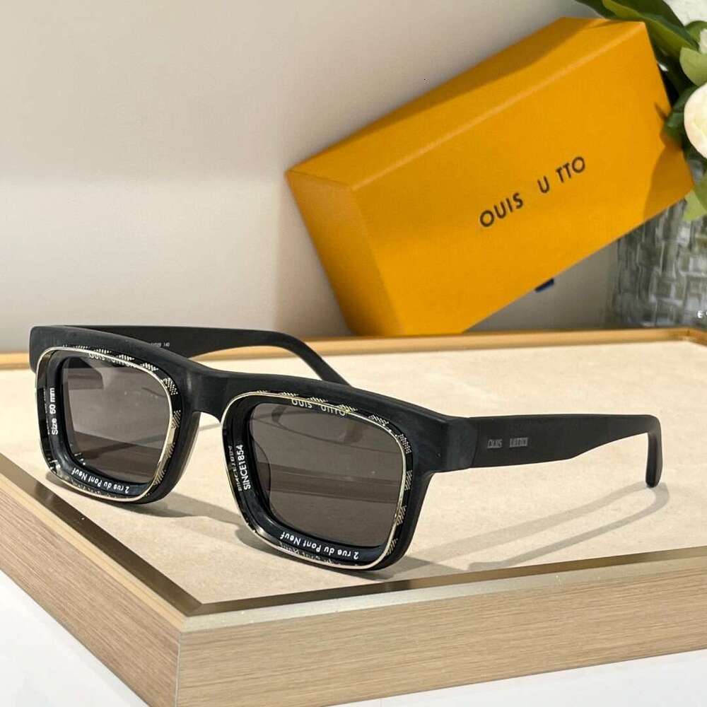 Luxury designer men women classic brand luxury sunglasses Fashion UV400 Goggle With Box Retro eyewear travel beach Factory Store good nice