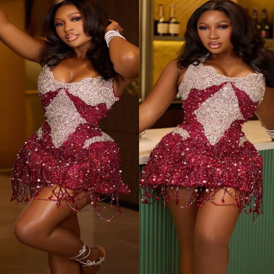 2026 Burgundy A-line Cocktail Dress Halter Beaded Crystals Sequined Short Mini Graduation Homecoming Dresses For Special Occasions Sweetheart Gowns ZJ