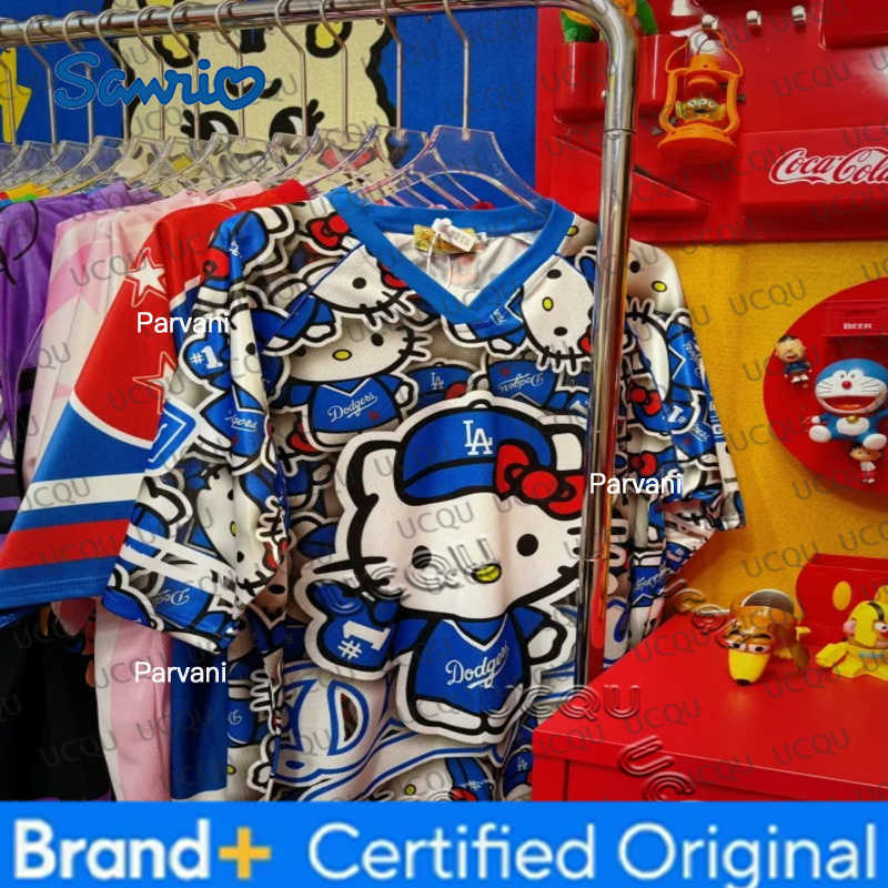 Sanrio Hello Kitty Tshirt Cartoon Sportswear Women Men V-neck Loose Casual Lightweight Breathable Streetwear Cosplay Clothing H260228