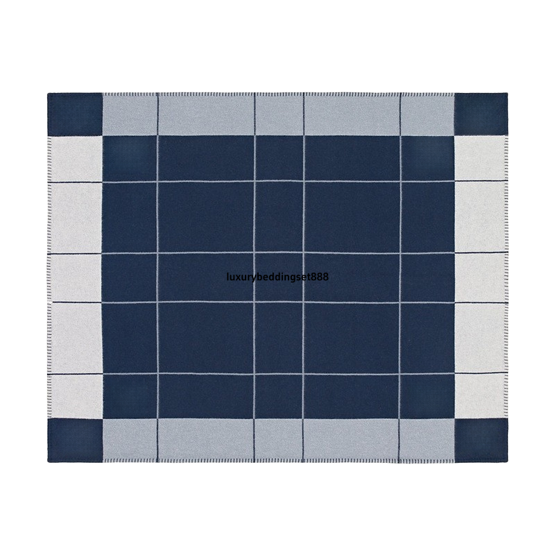 Designer blanket H airplane blankets home Cashmere and wool blend sofa alphabet blanket office nap air - conditioner blanket High-quality luxury brand