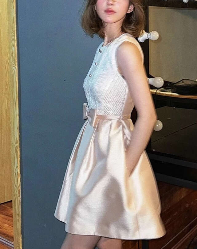 2026 a3 Spring/Summer Celebrity Style Sweet and Gentle White Moonlight Charm Sleeveless Bow Puff Short Skirt