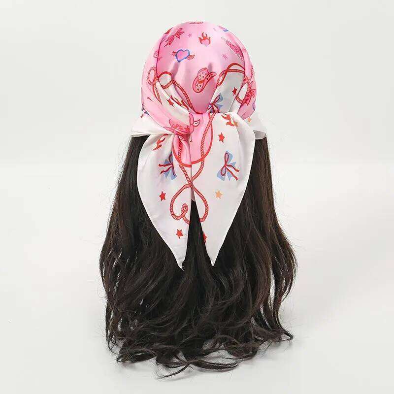 2025 New Fashion 70x70cm Women's Scarf Seda Paisley Printing Cachecol Square Decorative Pescoco Luxa Banda Design Z260226