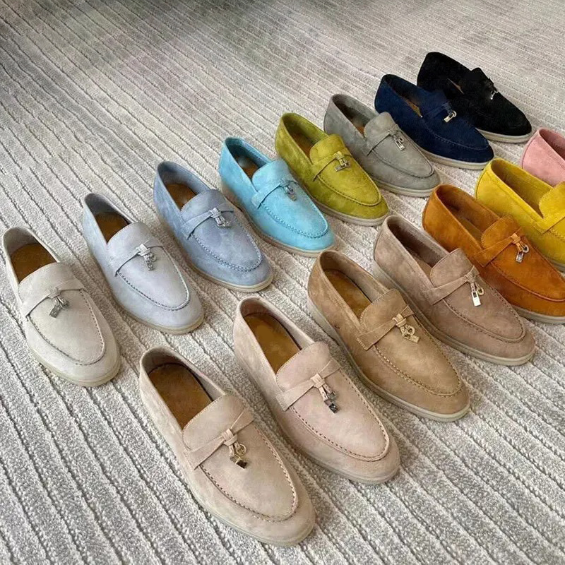 Loafers Designer Shoes Walk Charms Decorative Casual Slippers Men Women Suede Leather Couple Shoes Men Women Genuine Leather Flat Shoes Slippers