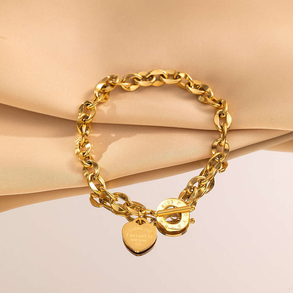 Heart-shaped OT clasp titanium steel bracelet for women, fashionable, versatile, unique design, non-fading, with English short phrase - view 3