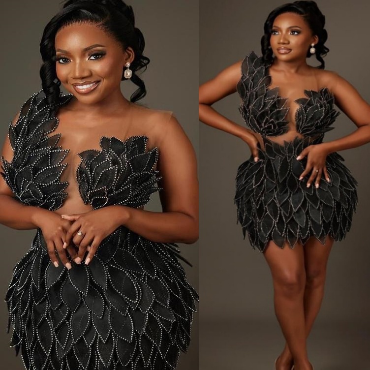 2026 Black Sheath Cocktail Dress Sheer Neck Florals Crystals Short Mini Graduation Homecoming Dresses For Special Occasions Sweetheart Gowns ZJ066